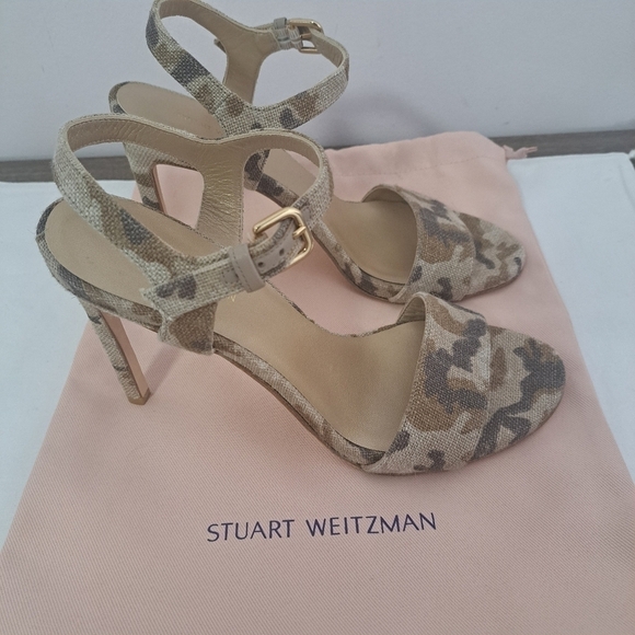 Stuart Weitzman camouflage t strap heel green camouflage 9 NWT - Picture 10 of 10